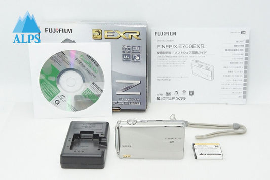 美品 FUJIFILM フジフィルム FinePix Z700EXR コンパクトデジタルカメラ シルバー 元箱付 260401e