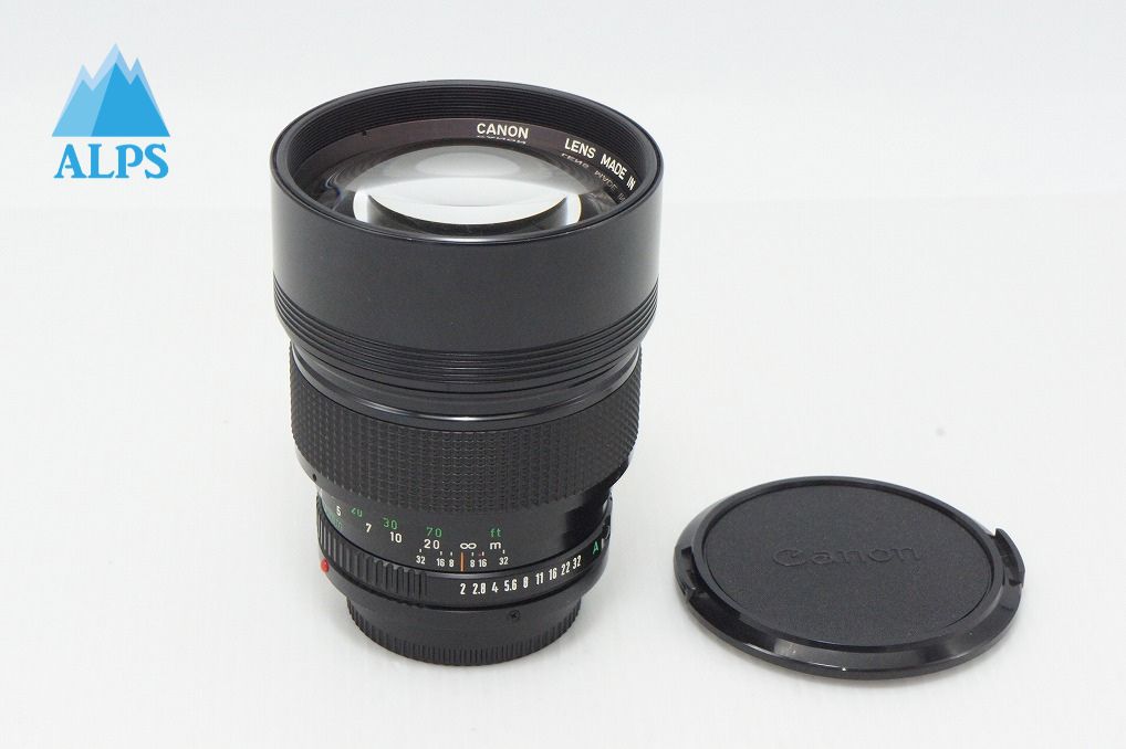 Excellent condition Canon NEW FD 135mm F2 Built-in Hood MF Prime Lens 260424s