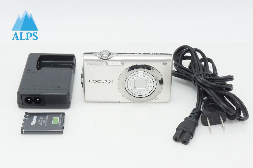 Nikon COOLPIX S3000 Compact Digital Camera Silver 260428n