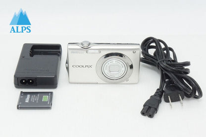 Nikon COOLPIX S3000 Compact Digital Camera Silver 260428n