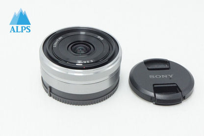 美品 SONY ソニー E 16mm F2.8 SEL16F28 シルバー Ｅマウント APS-C 単焦点レンズ 260527bd
