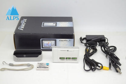 良品 FUJIFILM フジフイルム FinePix Z1 シルバー コンパクトデジタルカメラ 元箱付 251002f