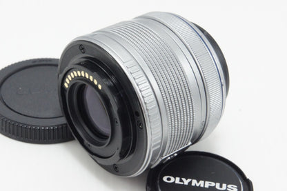 良品 OLYMPUS オリンパス M.ZUIKO DIGITAL 14-42mm F3.5-5.6 II R マイクロフォーサーズ シルバー 260625ab