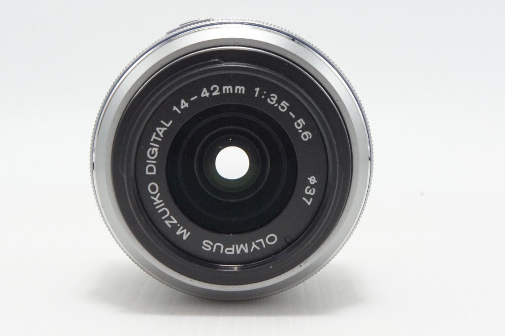 良品 OLYMPUS オリンパス M.ZUIKO DIGITAL 14-42mm F3.5-5.6 II R マイクロフォーサーズ シルバー 260625ab