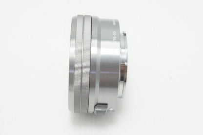 美品 SONY ソニー E PZ 16-50mm F3.5-5.6 OSS SELP1650 シルバー Eマウント APS-C ズームレンズ 260626ai