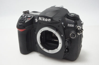 Nikon ニコン D200 ボディ デジタル一眼レフカメラ 260626m