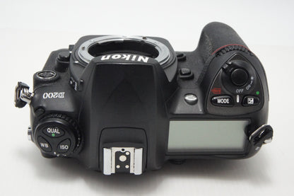 Nikon ニコン D200 ボディ デジタル一眼レフカメラ 260626m