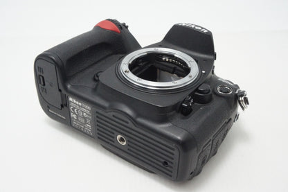 Nikon ニコン D200 ボディ デジタル一眼レフカメラ 260626m