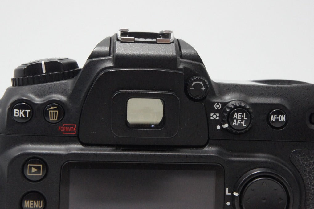 Nikon ニコン D200 ボディ デジタル一眼レフカメラ 260626m