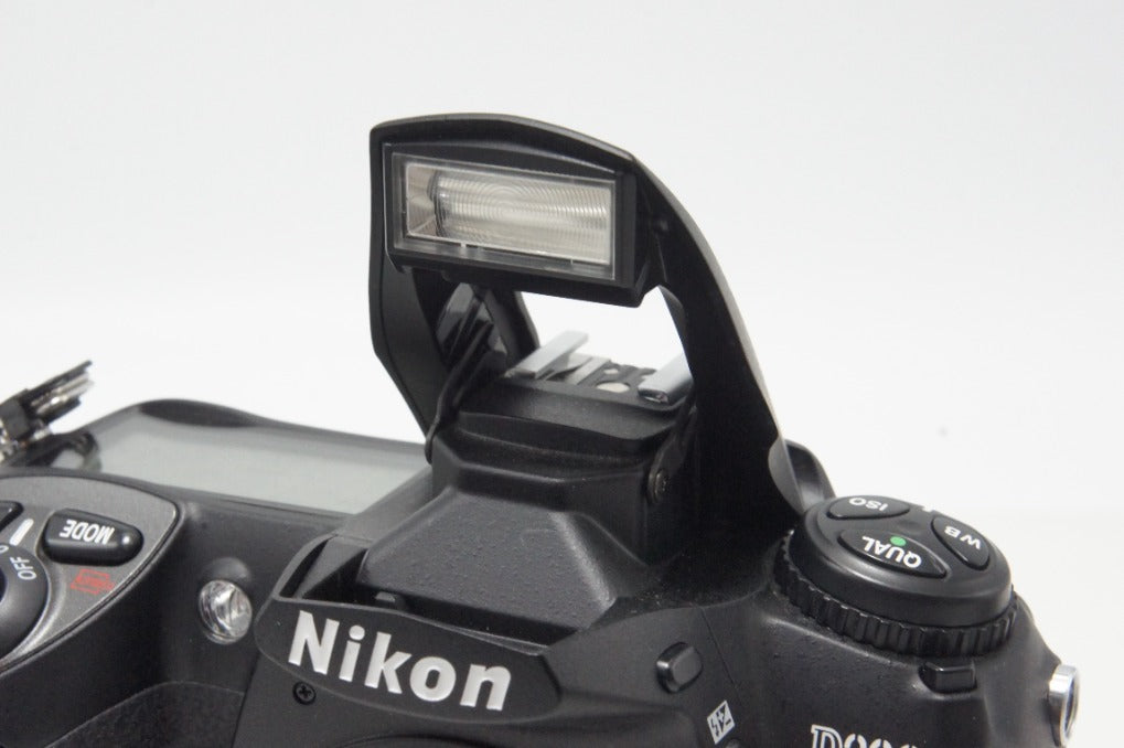 Nikon ニコン D200 ボディ デジタル一眼レフカメラ 260626m