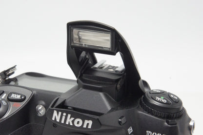 Nikon ニコン D200 ボディ デジタル一眼レフカメラ 260626m