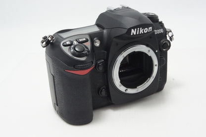 Nikon ニコン D200 ボディ デジタル一眼レフカメラ 260626m
