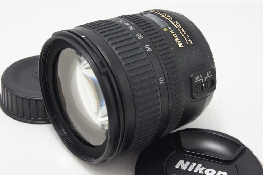 美品 Nikon ニコン AF-S DX ZOOM NIKKOR 18-70mm F3.5-4.5G IF ED APS-C ズームレンズ フード付 260626n