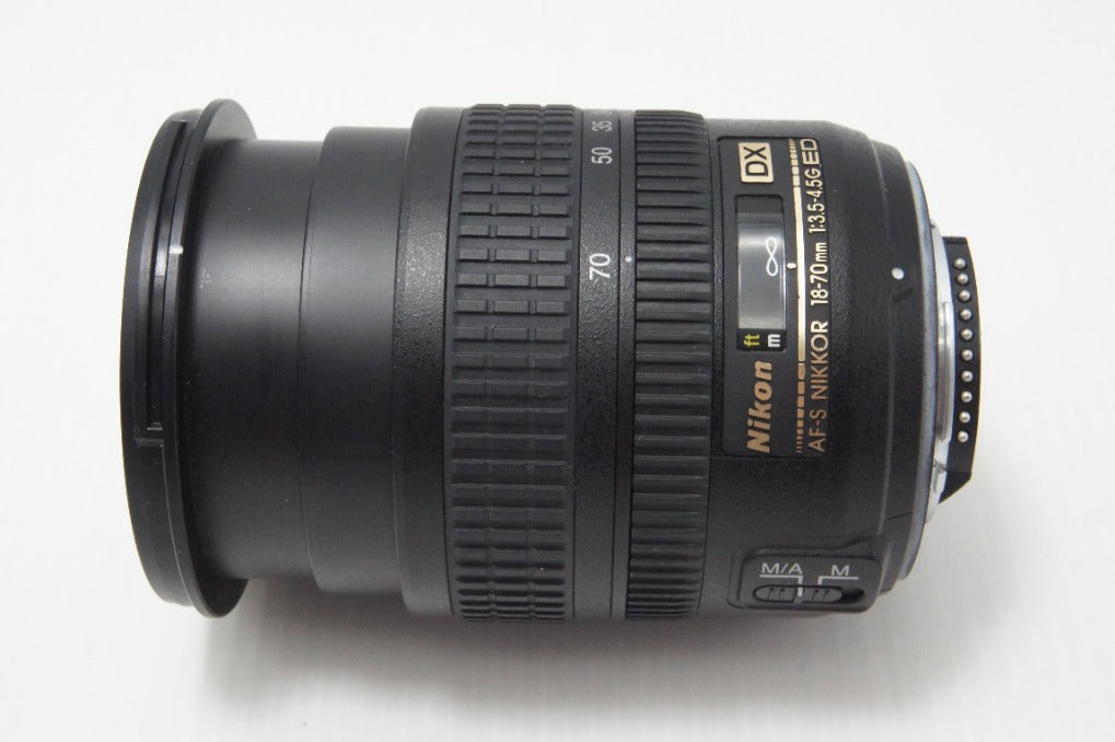 美品 Nikon ニコン AF-S DX ZOOM NIKKOR 18-70mm F3.5-4.5G IF ED APS-C ズームレンズ フード付 260626n