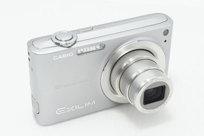 美品 CASIO カシオ EXILIM EX-Z200 コンパクトデジタルカメラ シルバー 260630j