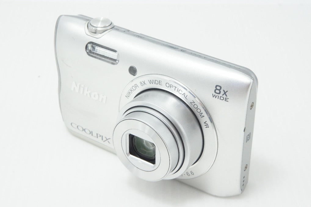 良品 Nikon ニコン COOLPIX A300 コンパクトデジタルカメラ シルバー 260630m