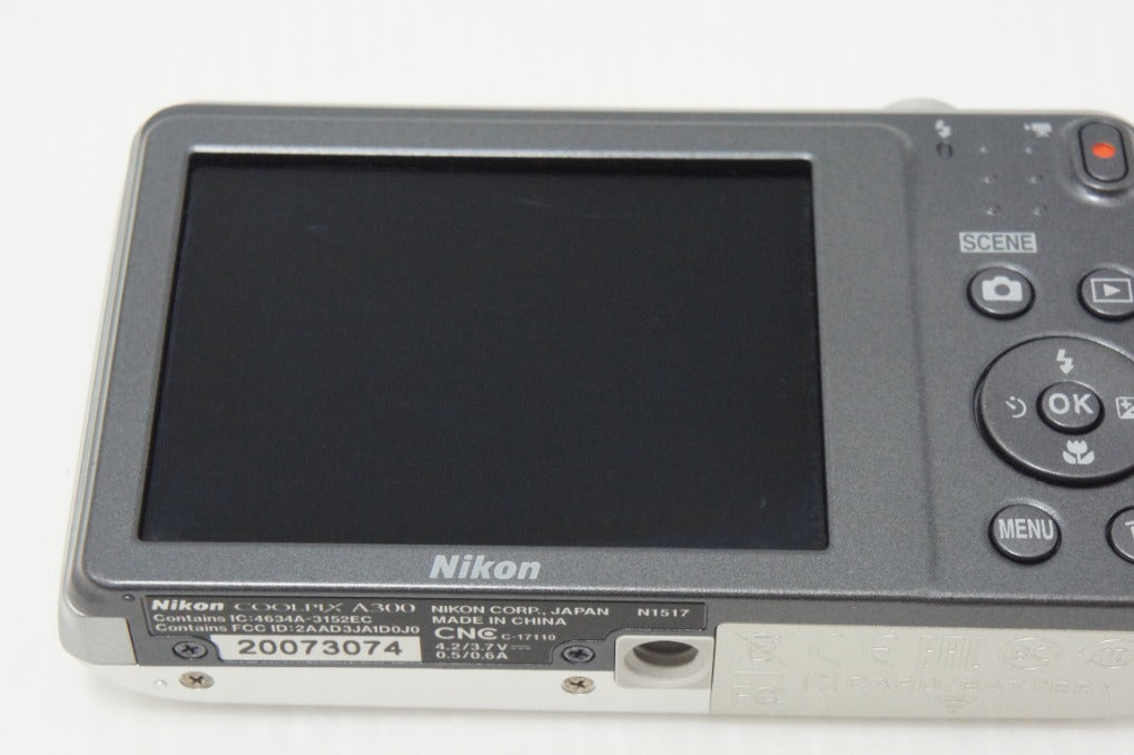 良品 Nikon ニコン COOLPIX A300 コンパクトデジタルカメラ シルバー 260630m