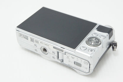 良品 Nikon ニコン 1 J5 ボディ ミラーレス一眼カメラ シルバー 260630u