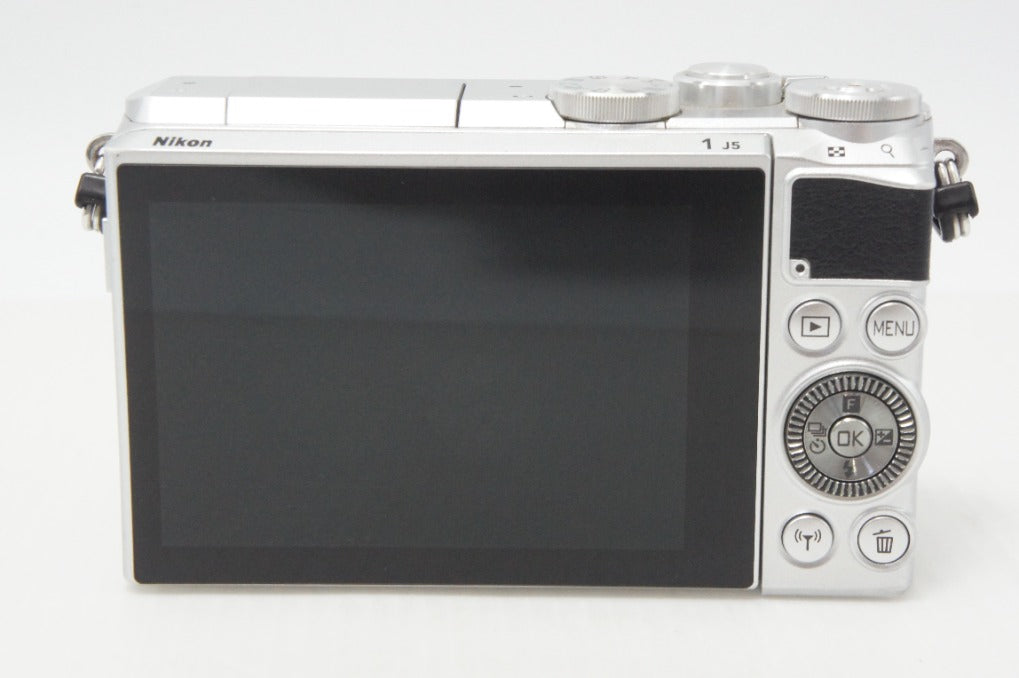 良品 Nikon ニコン 1 J5 ボディ ミラーレス一眼カメラ シルバー 260630u