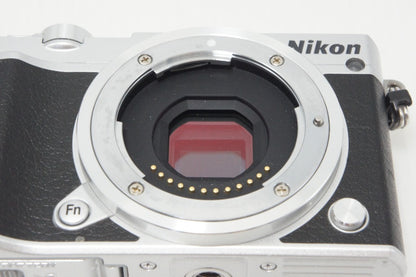 良品 Nikon ニコン 1 J5 ボディ ミラーレス一眼カメラ シルバー 260630u