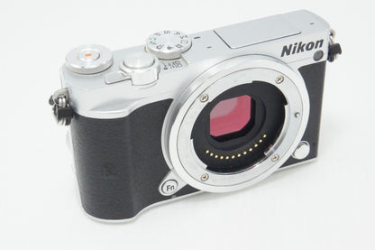 良品 Nikon ニコン 1 J5 ボディ ミラーレス一眼カメラ シルバー 260630u