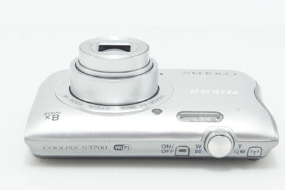 美品 Nikon ニコン COOLPIX S3700 コンパクトデジタルカメラ シルバー 元箱付 260701a