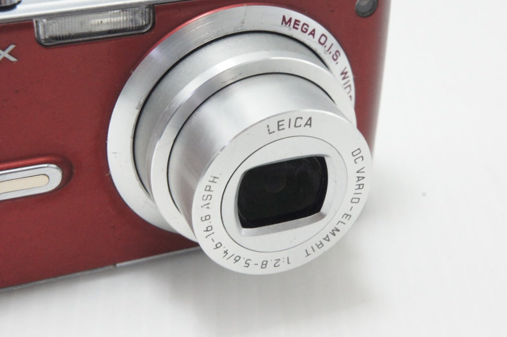 Panasonic パナソニック LUMIX DMC-FX07 コンパクトデジタルカメラ レッド 260701aa