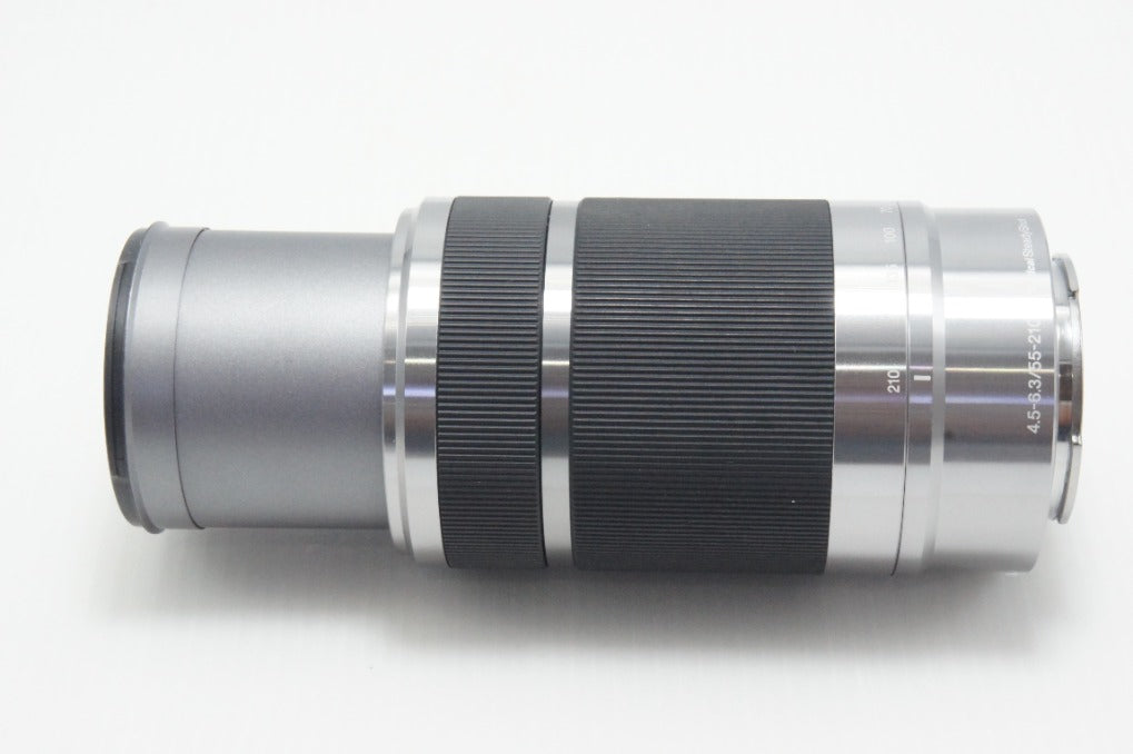 美品 SONY ソニー E 55-210mm F4.5-6.3 OSS SEL55210 シルバー Eマウント APS-C ズームレンズ フード付 260701ag
