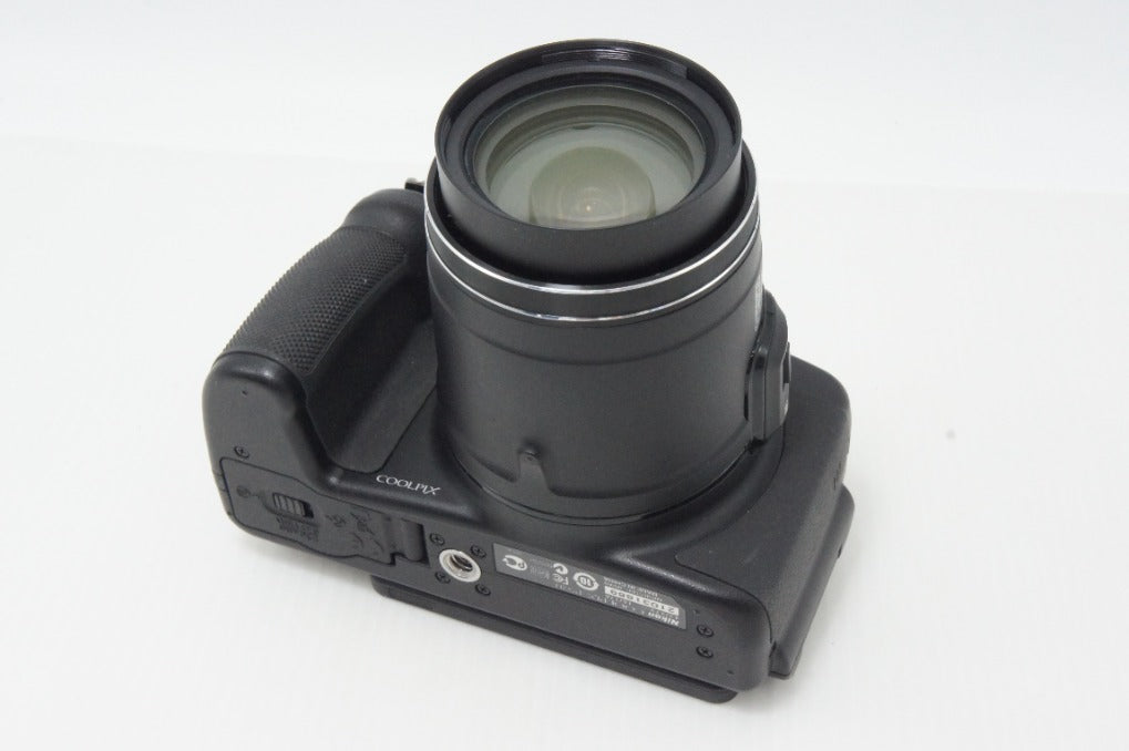美品 Nikon ニコン COOLPIX P520 デジタルカメラ ブラック ケース付