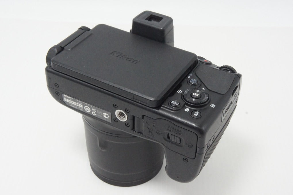 美品 Nikon ニコン COOLPIX P520 デジタルカメラ ブラック ケース付