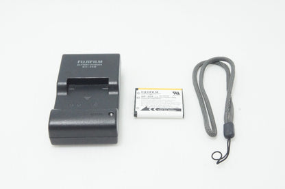 FUJIFILM フジフィルム FinePix JX180 コンパクトデジタルカメラ シルバー 260702ah