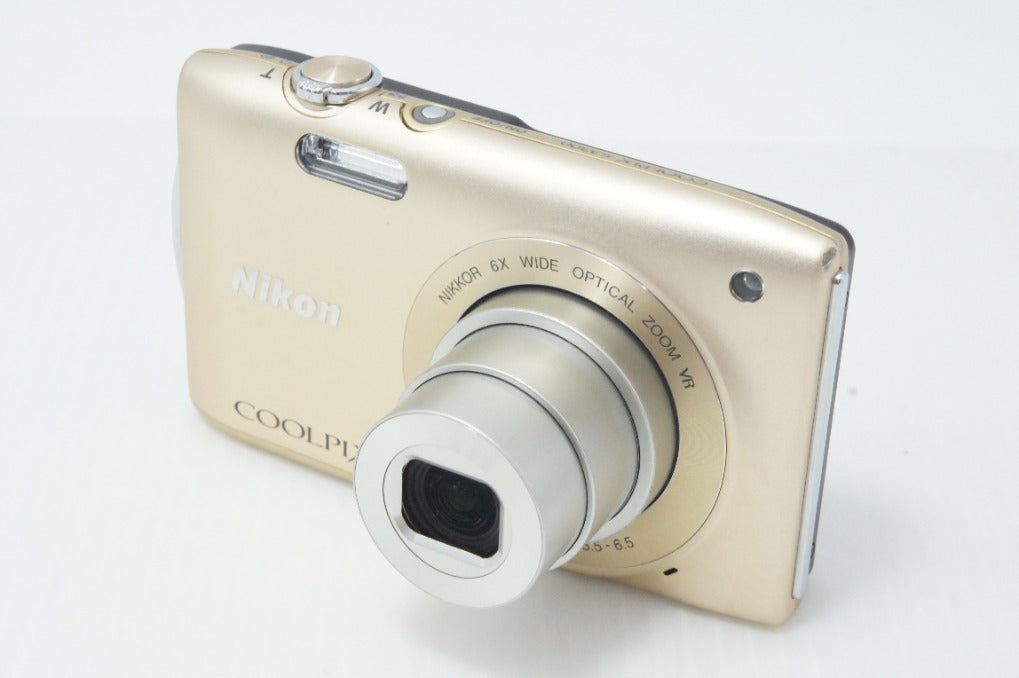 美品 Nikon ニコン COOLPIX S3300 コンパクトデジタルカメラ スイートゴールド 元箱付 260702c