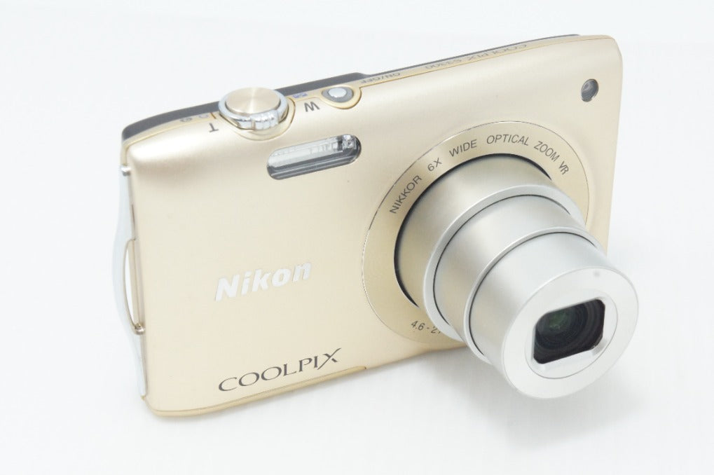 美品 Nikon ニコン COOLPIX S3300 コンパクトデジタルカメラ スイートゴールド 元箱付 260702c