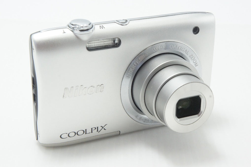 Nikon ニコン COOLPIX S2900 コンパクトデジタルカメラ シルバー 260702d