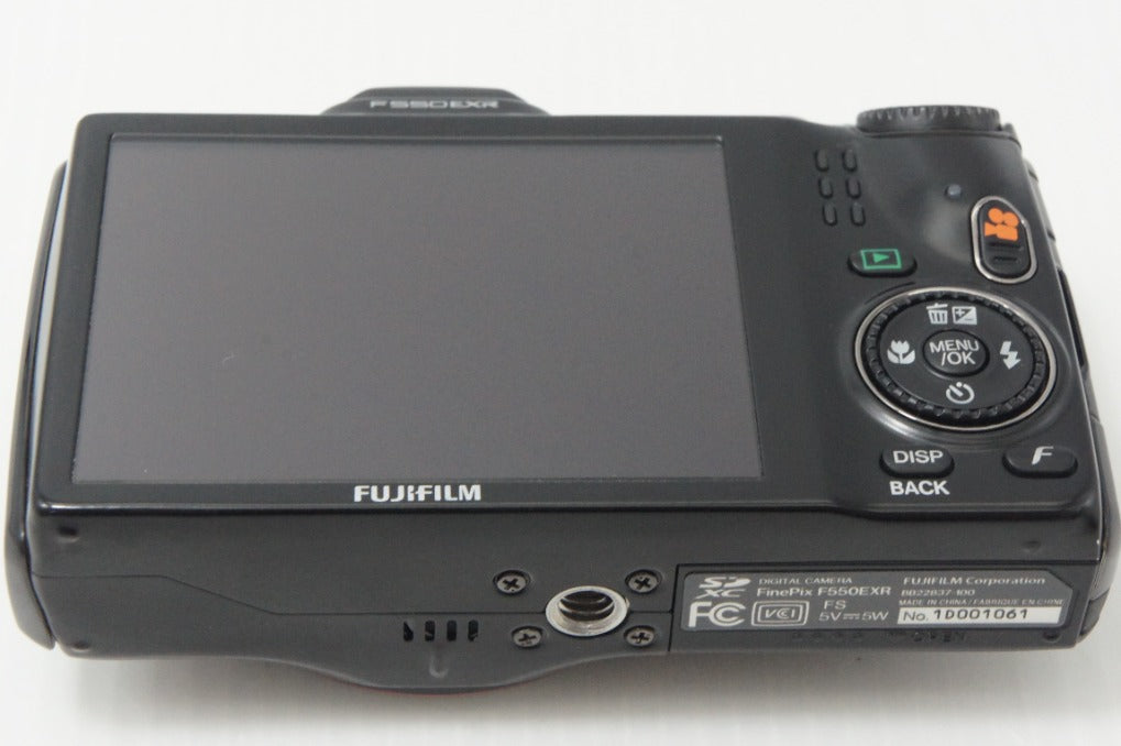 美品 FUJIFILM フジフイルム FinePix F550 EXR コンパクトデジタルカメラ ブラック 元箱付 260702e