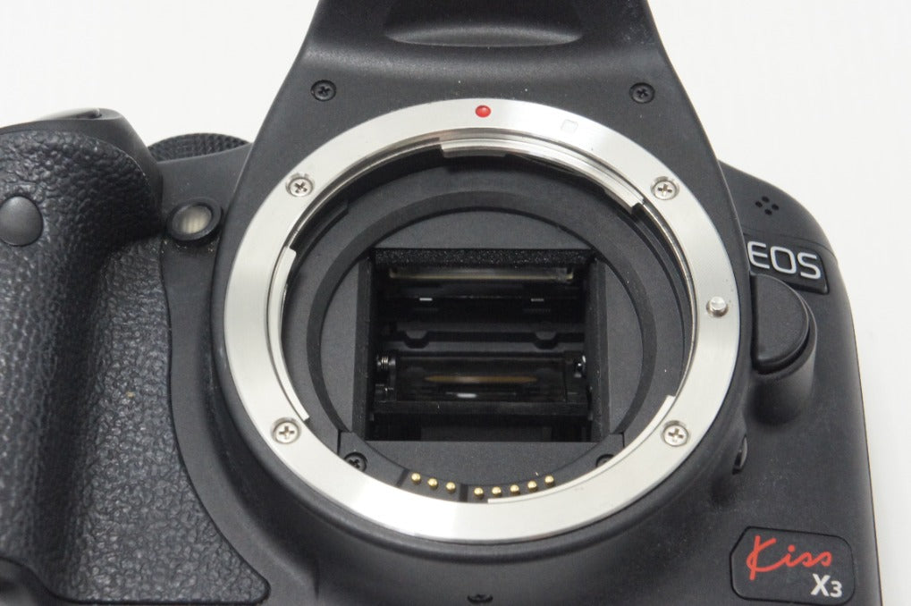 Canon キヤノン EOS Kiss X3 レンズキット (EF-S 18-55mm F3.5-5.6 IS) デジタル一眼レフカメラ 260702g