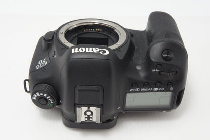 美品 Canon キヤノン EOS 7D Mark II ボディ デジタル一眼レフカメラ 260702j