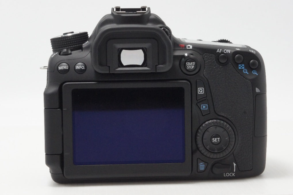 新品級 Canon キヤノン EOS 70D ボディ デジタル一眼レフカメラ 260702k