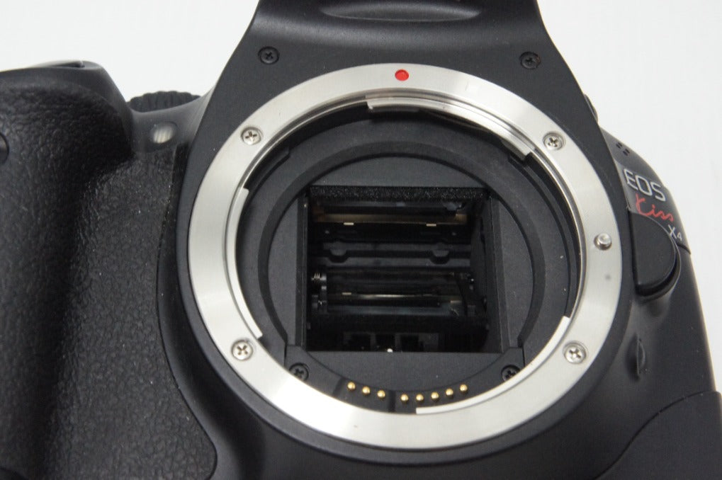 Canon キヤノン EOS Kiss X4 ボディ+ EF-S 18-55mm IS レンズキット デジタル一眼レフカメラ 260702m