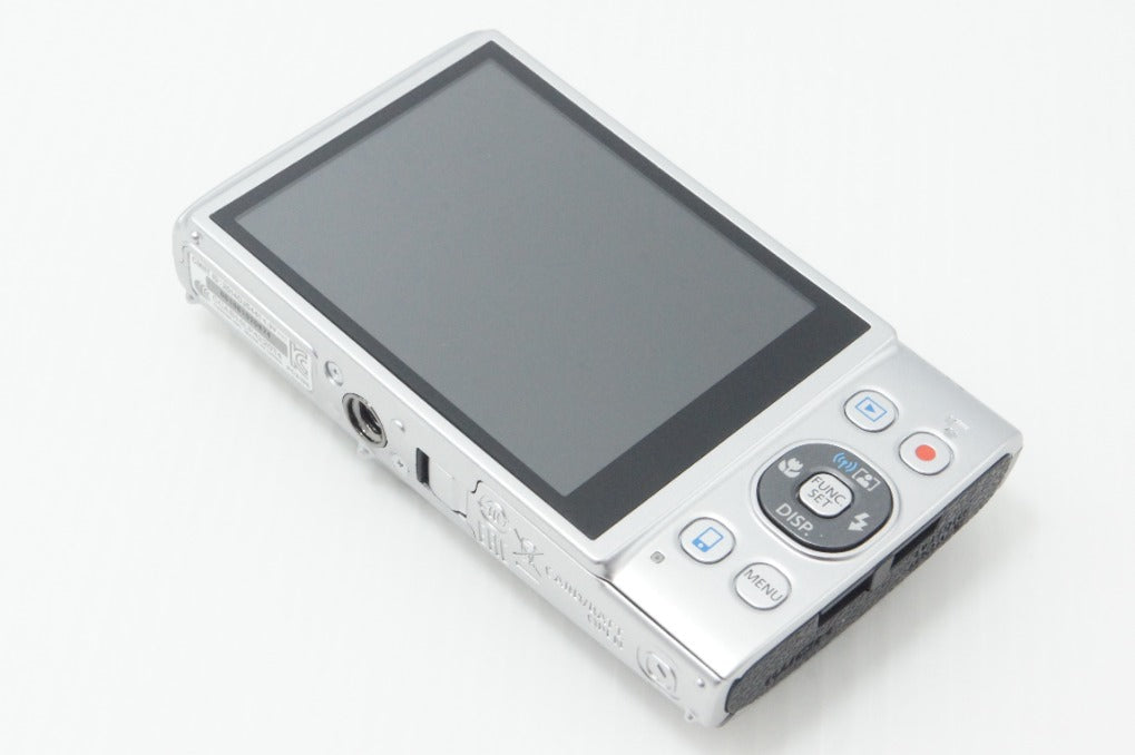 美品 Canon キヤノン IXY 640 コンパクトデジタルカメラ シルバー 元箱付 260702r