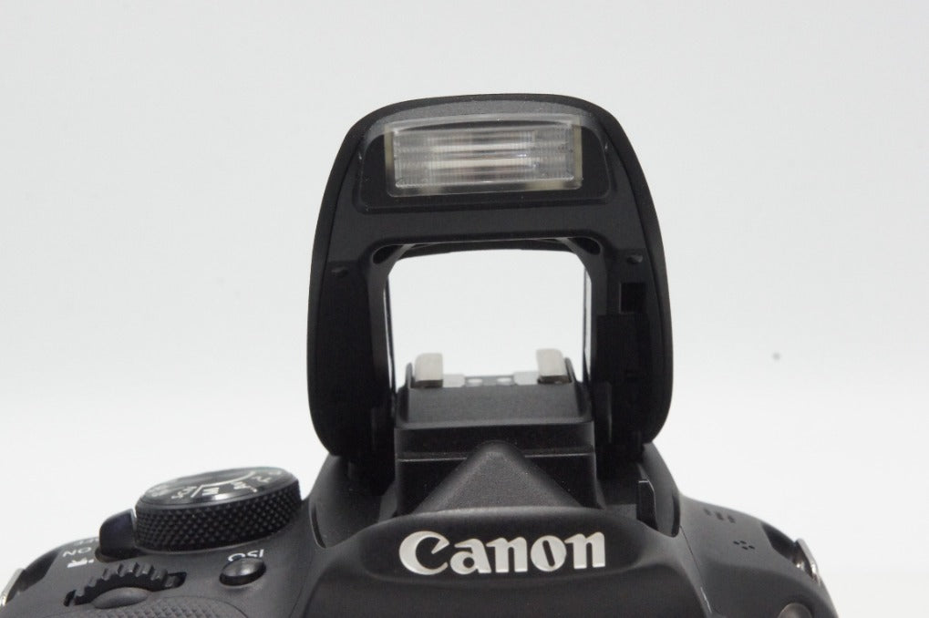Canon キヤノン EOS Kiss X7 ボディ + EF-S 18-55mm IS STM レンズキット デジタル一眼レフカメラ 260702s
