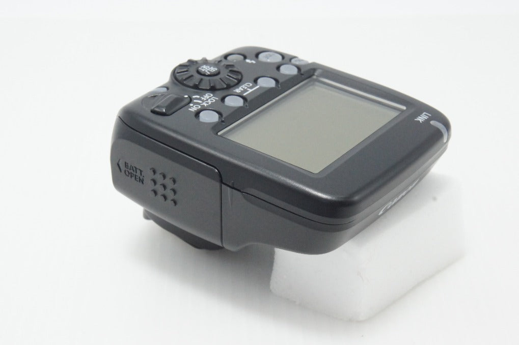 美品 Canon キヤノン SPEEDLITE TRANSMITTER ST-E3-RT スピードライトトランスミッター ケース付 260702u