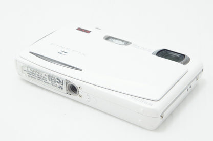 FUJIFILM フジフィルム FinePix Z950EXR コンパクトデジタルカメラ ホワイト 260703a