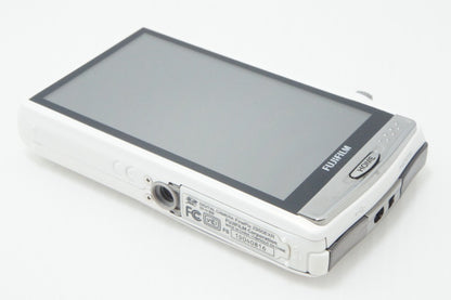 FUJIFILM フジフィルム FinePix Z950EXR コンパクトデジタルカメラ ホワイト 260703a