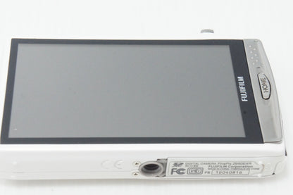 FUJIFILM フジフィルム FinePix Z950EXR コンパクトデジタルカメラ ホワイト 260703a