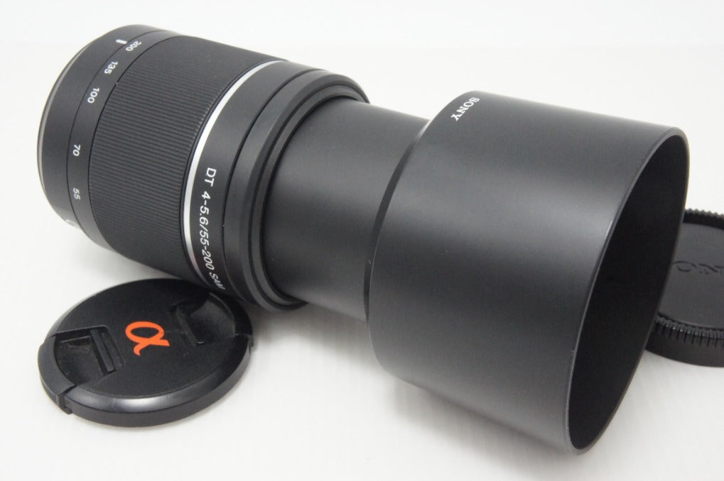 美品 SONY ソニー DT 55-200mm F4-5.6 SAM SAL55200-2 MINOLTA ミノルタ αマウント ズームレンズ フード付 260703ah