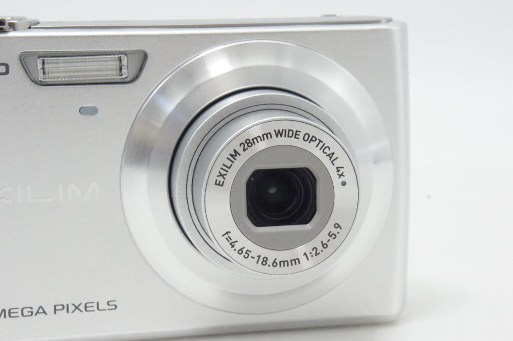 良品 CASIO カシオ EXILIM EX-Z250 コンパクトデジタルカメラ シルバー 元箱付 260703b