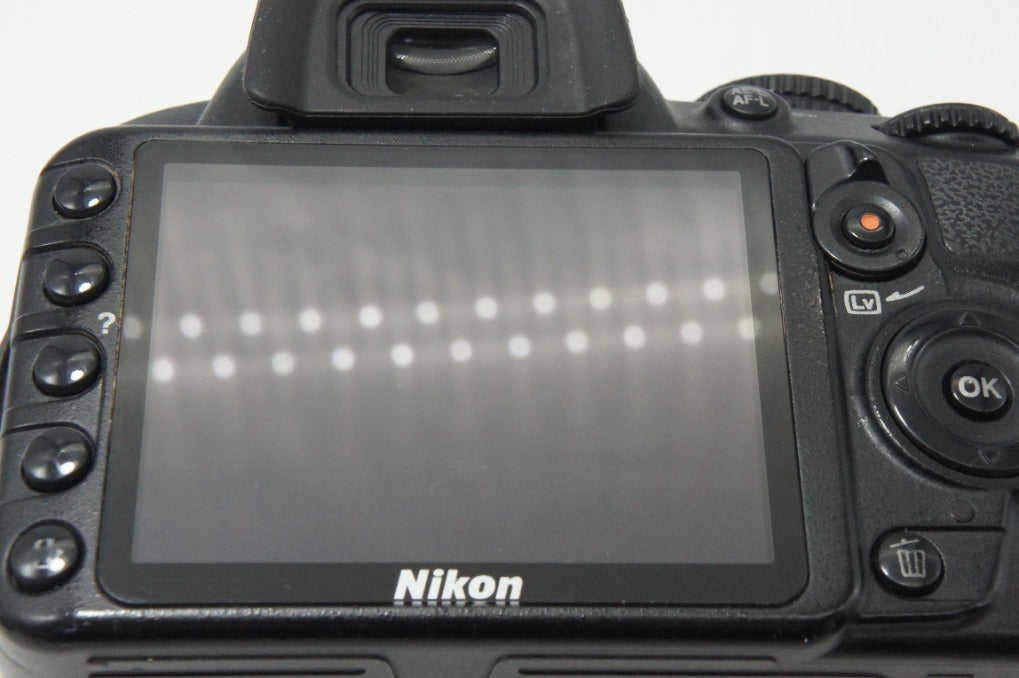 Nikon ニコン D3100 ボディ + AF-S DX 18-55mm VR レンズキット デジタル一眼レフカメラ 260703l