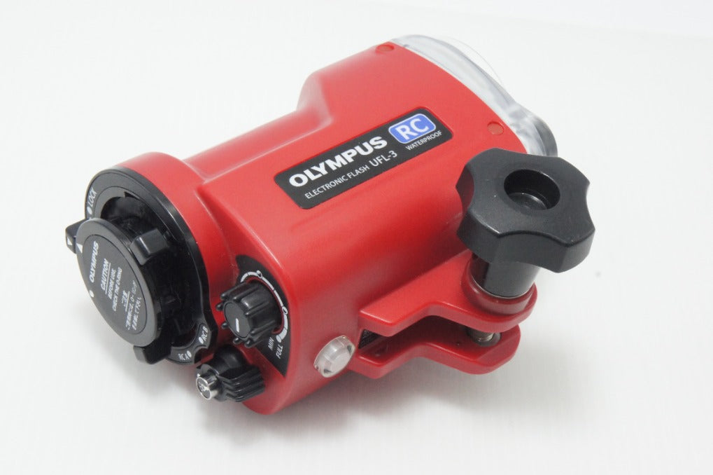 OLYMPUS オリンパス ELECTRONIC FLASH UFL-3 RC WP IPX8 水中ストロボ ショートアーム PTSA-03付 260703xa