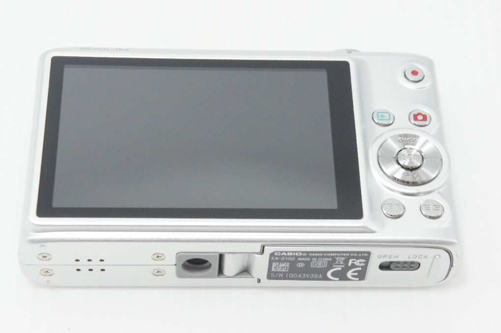 美品 CASIO カシオ EXILIM EX-Z100 コンパクトデジタルカメラ シルバー 元箱付 260706ai